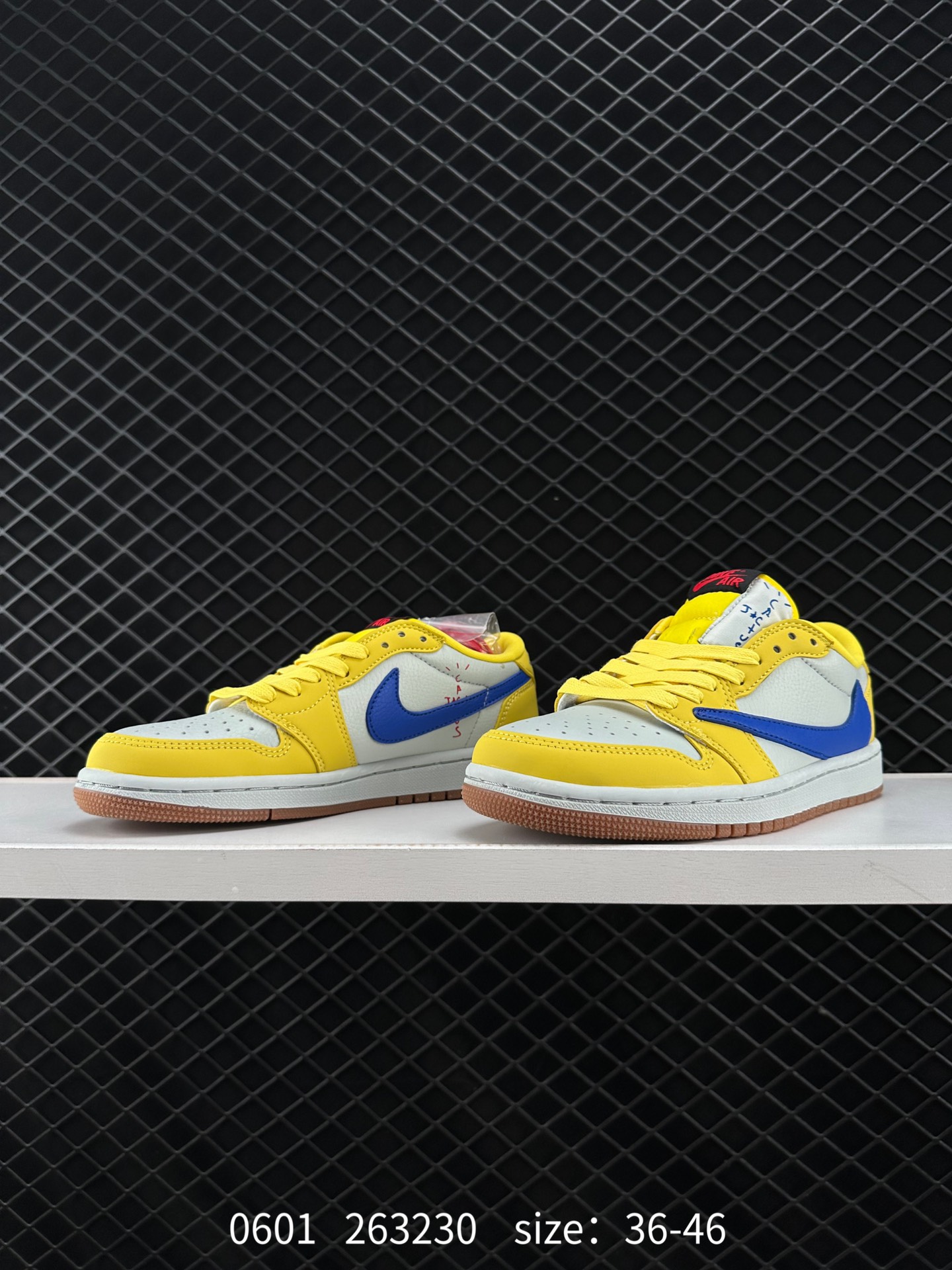 Travis Scott x Air Jordan 1 Low 